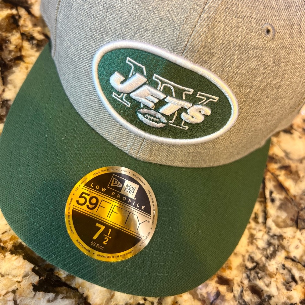 New! New Era Low Profile 59Fifty Fitted Hat